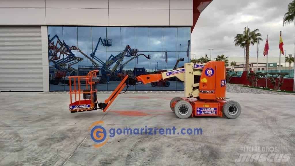 JLG E 300 AJP Iseliikuvad poomtõstukid