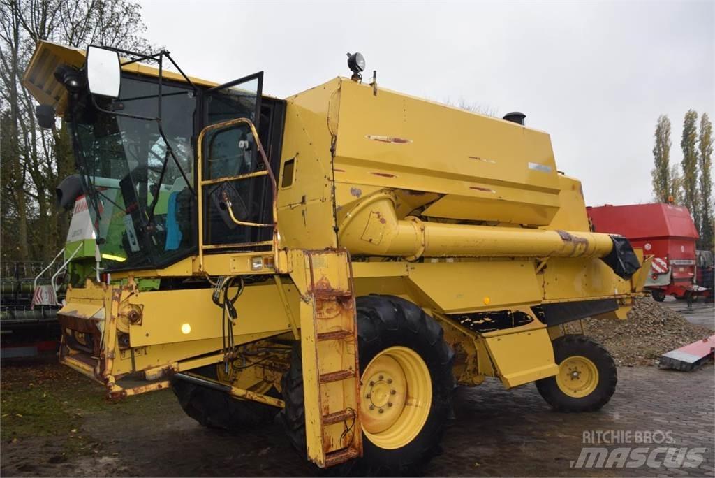 New Holland TF 42 Teraviljakombainid