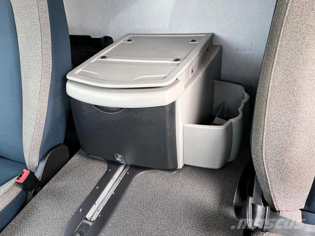 Volvo FL210 Furgoonautod