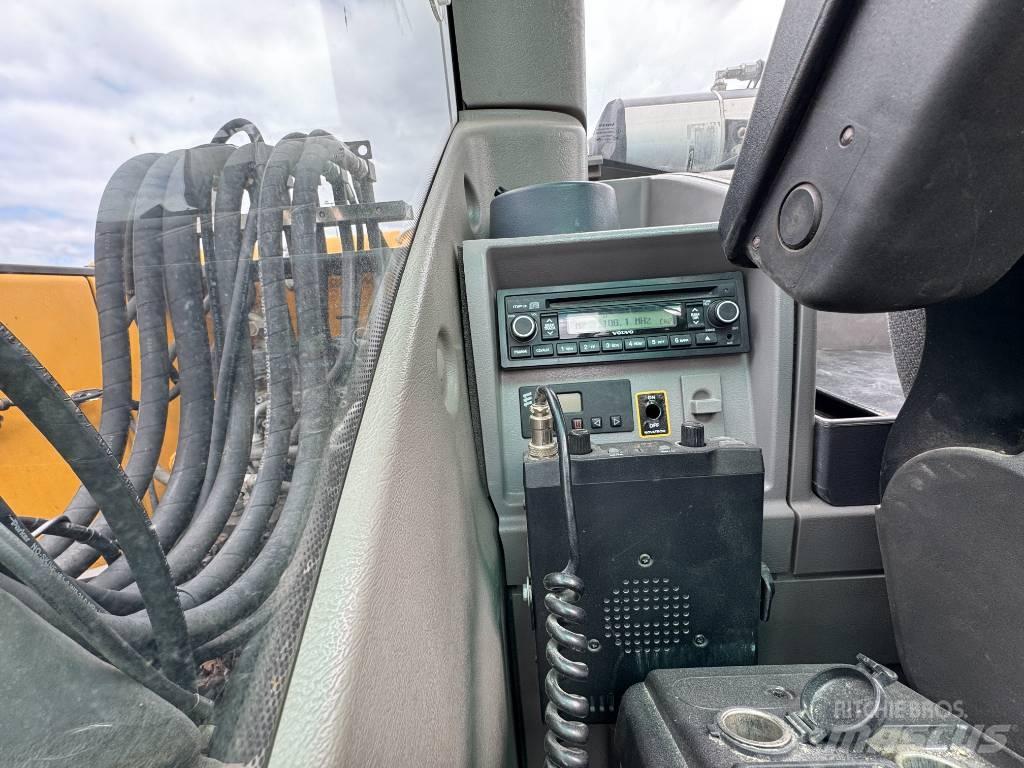Volvo EW 160 C Ratasekskavaatorid