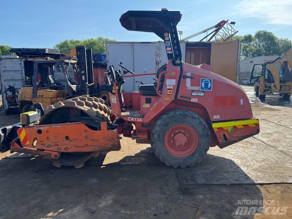 Dynapac CA 134 PD Kombineeritud rullid