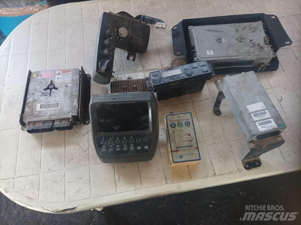 Hitachi ZX 350 LC-6 Elektroonikaseadmed