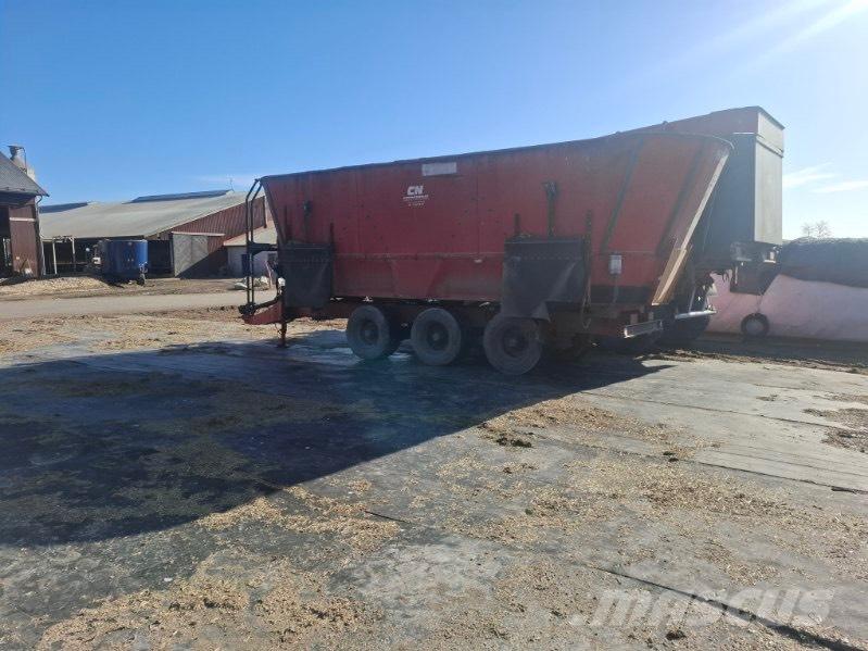 JF FEEDER VM 38 Söödajagajad