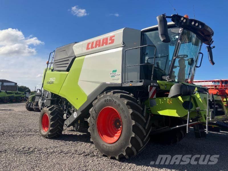 CLAAS TRION 750 Teraviljakombainid