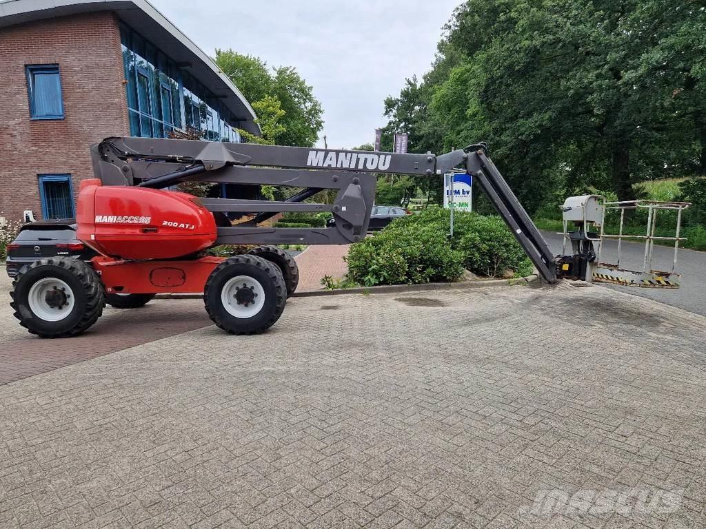 Manitou 200 ATJ Iseliikuvad poomtõstukid