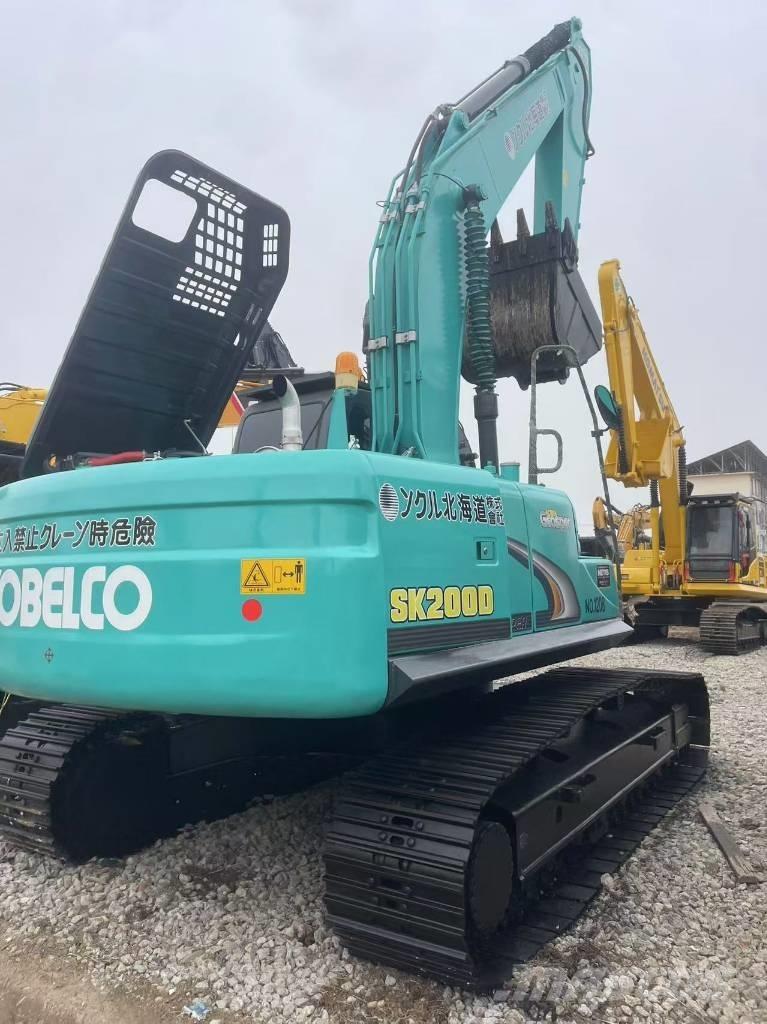 Kobelco 200 Roomikekskavaatorid