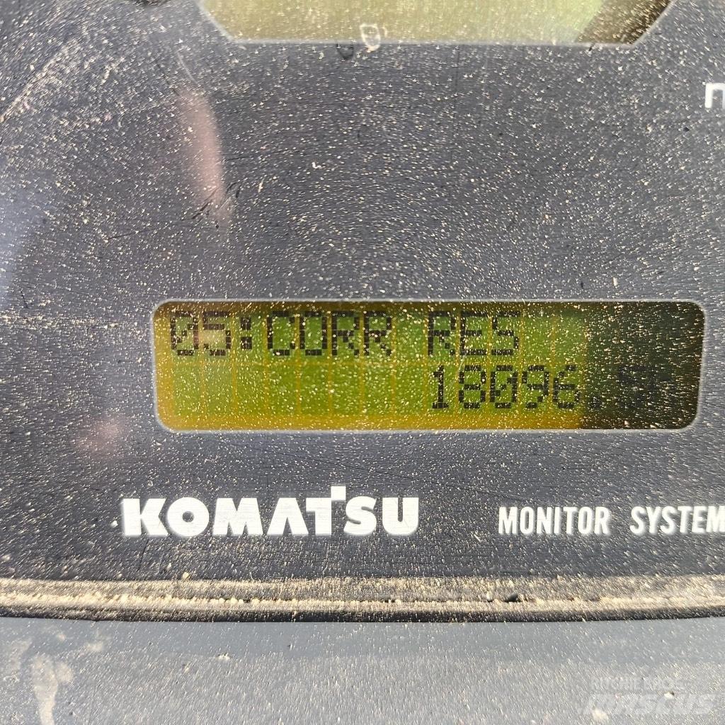 Komatsu D 65 PX-15 Buldooserid