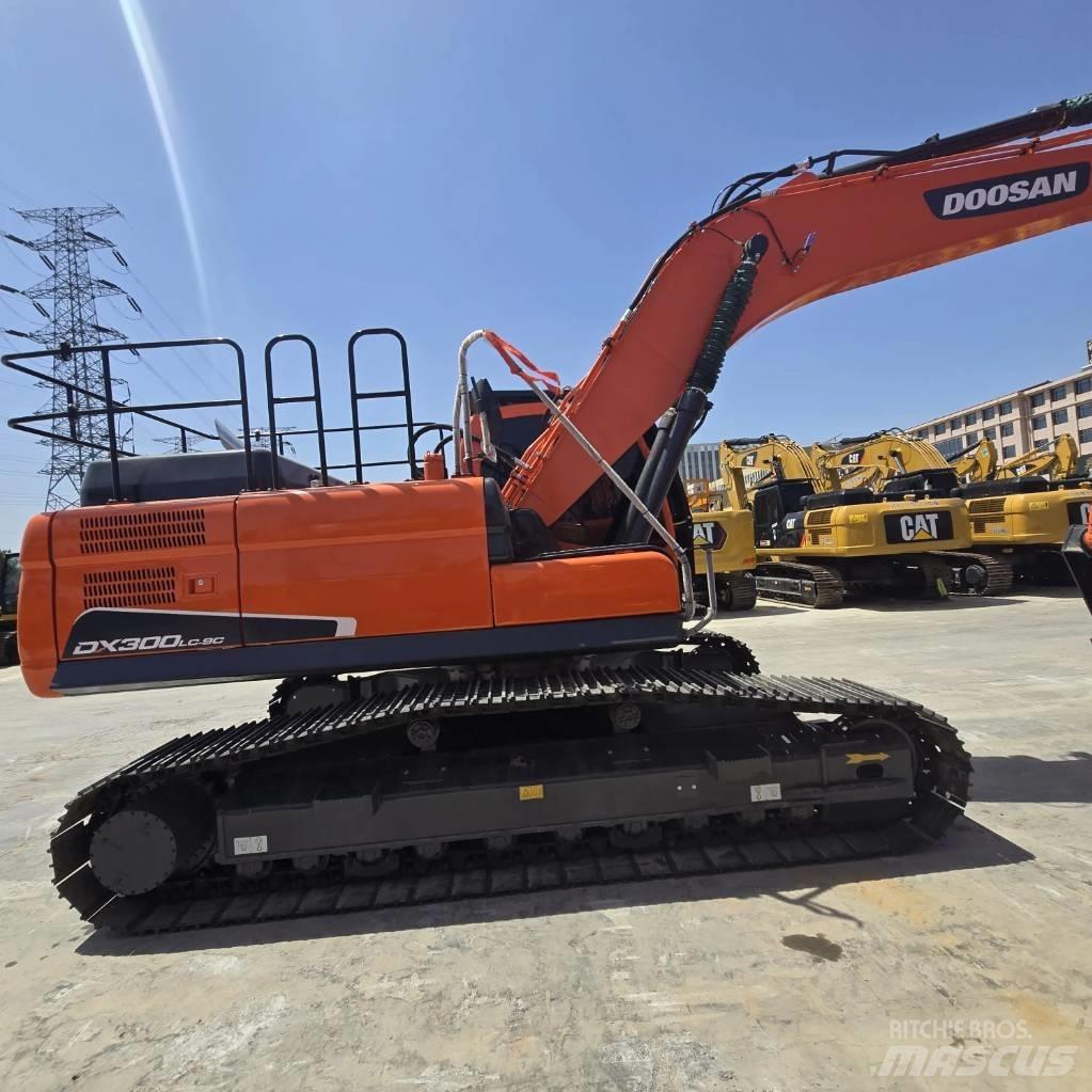 Doosan DX 300 LC Miniekskavaatorid < 7 t