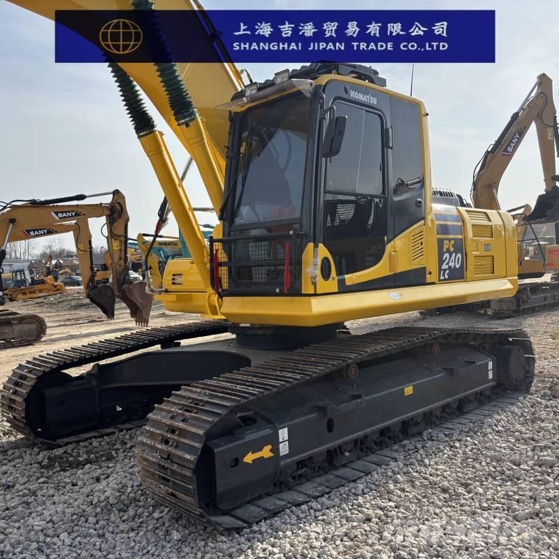 Komatsu PC 240 Roomikekskavaatorid