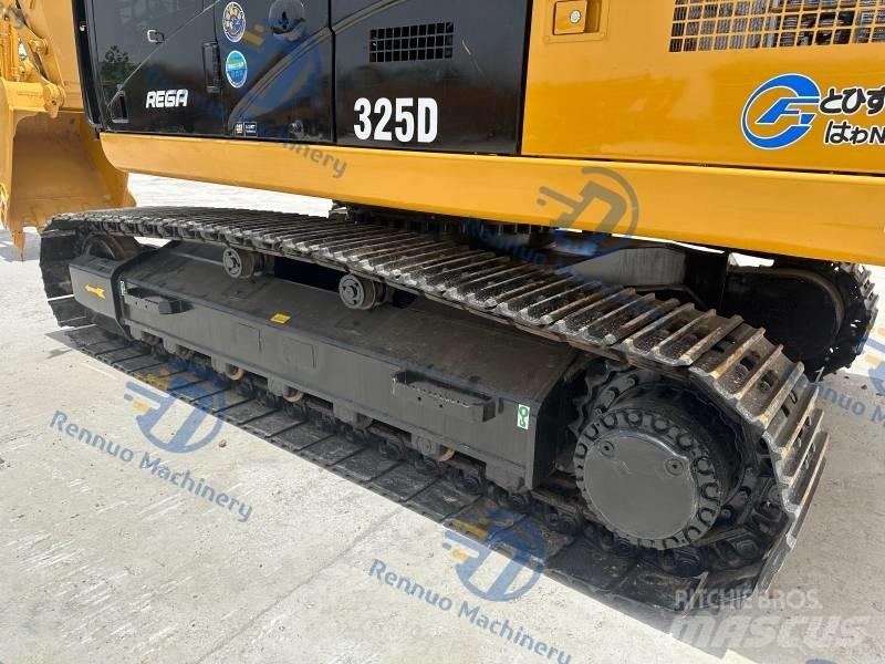 CAT 325 D Roomikekskavaatorid