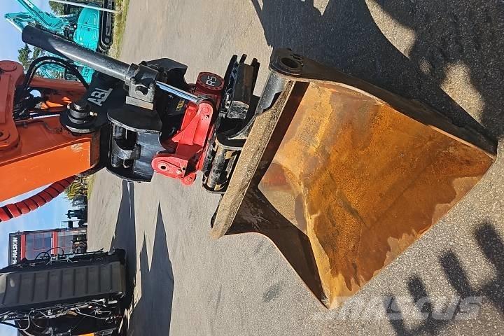 Hitachi ZX 140W-6 Ratasekskavaatorid