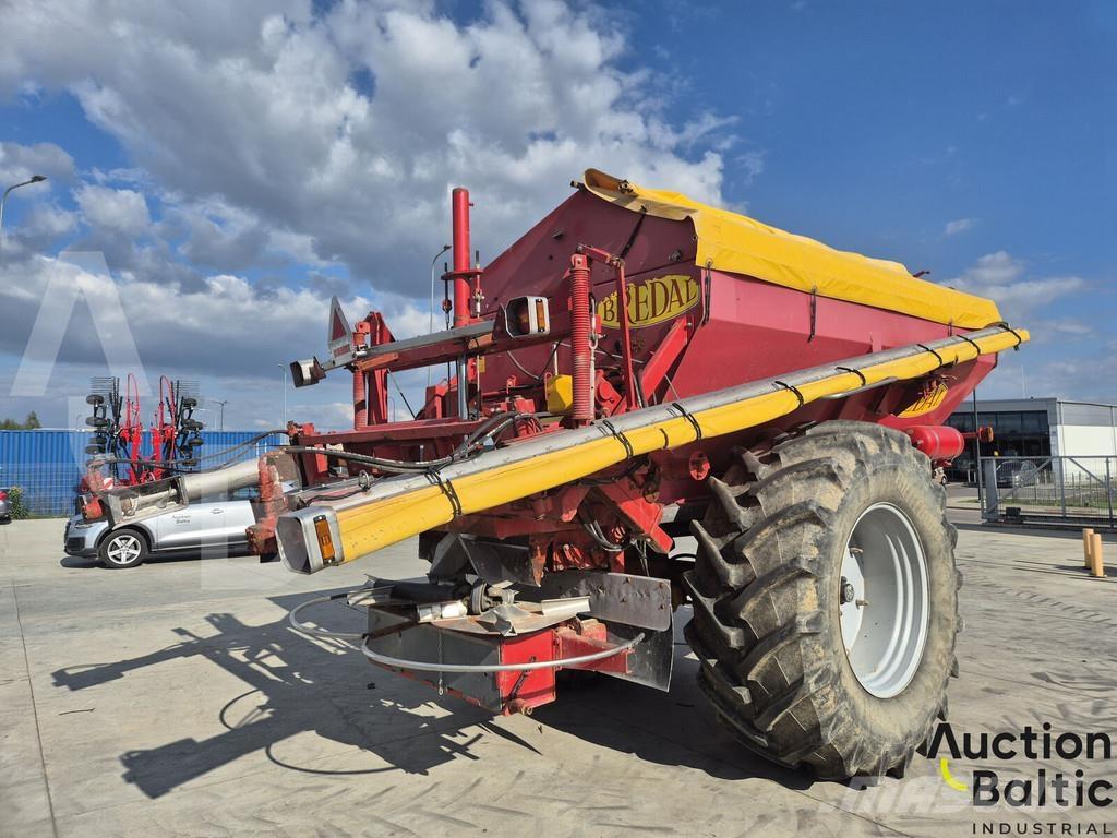 Bredal K 105 Mineraalväetise laoturid