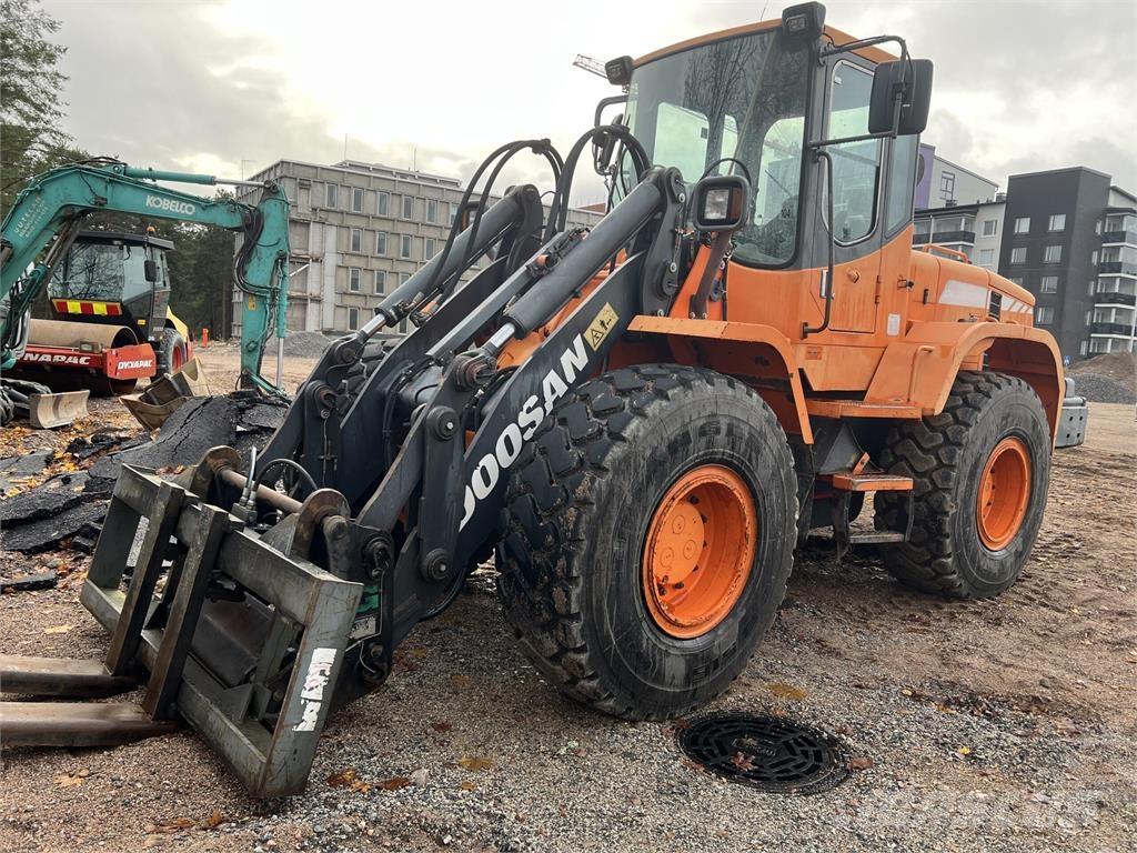 Doosan DL 200 Rataslaadurid