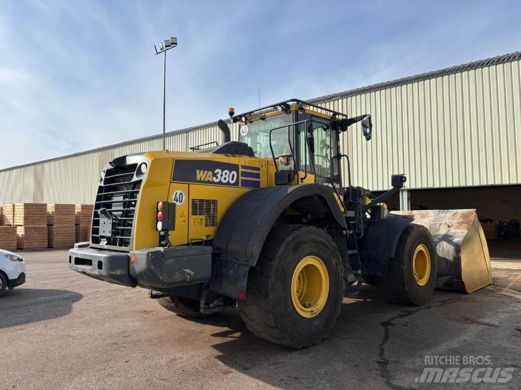 Komatsu WA 380-8 Rataslaadurid