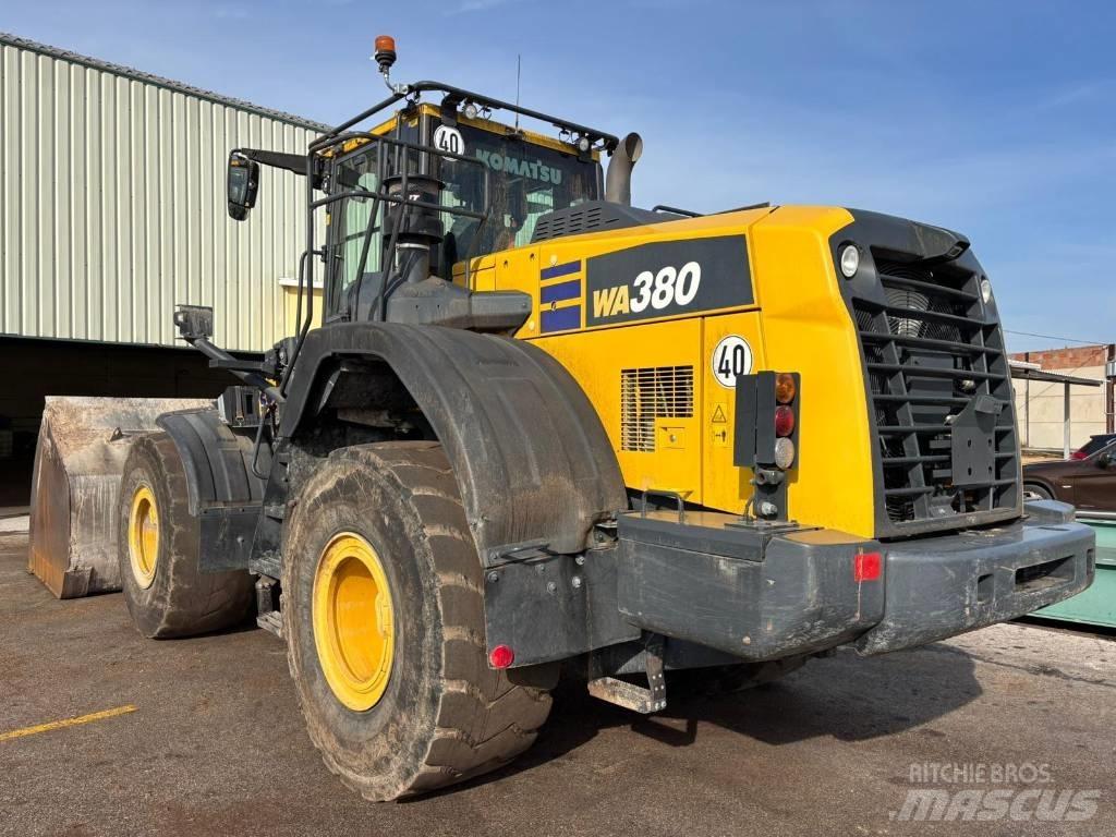 Komatsu WA 380-8 Rataslaadurid