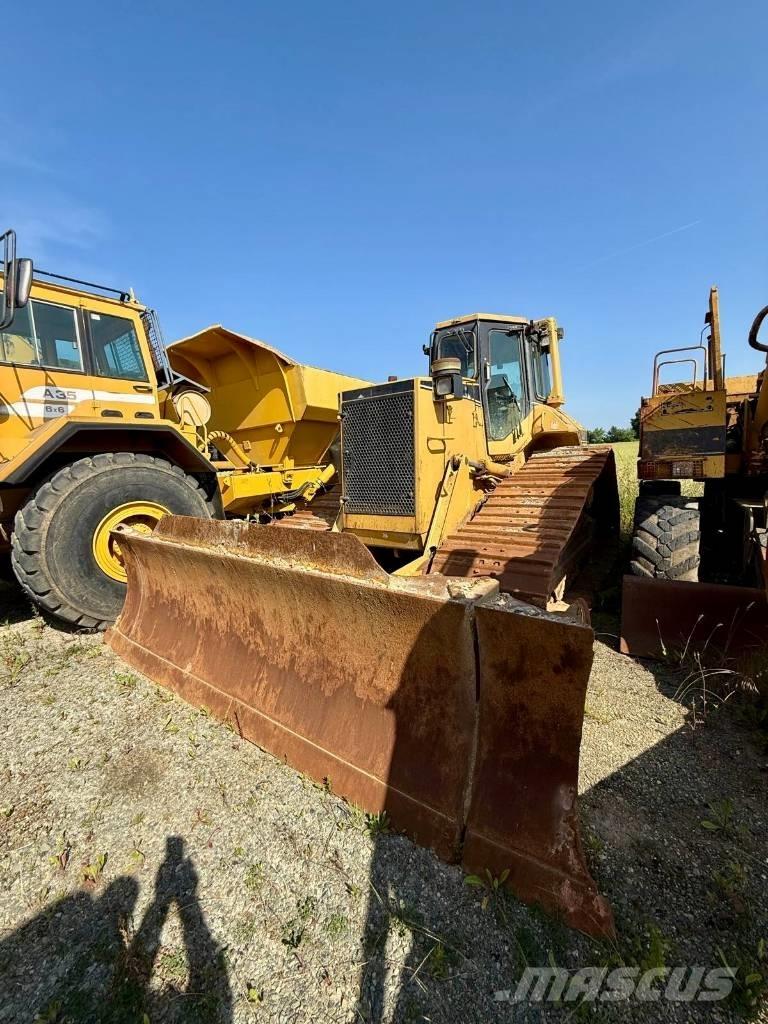 CAT D 6 M LGP Buldooserid