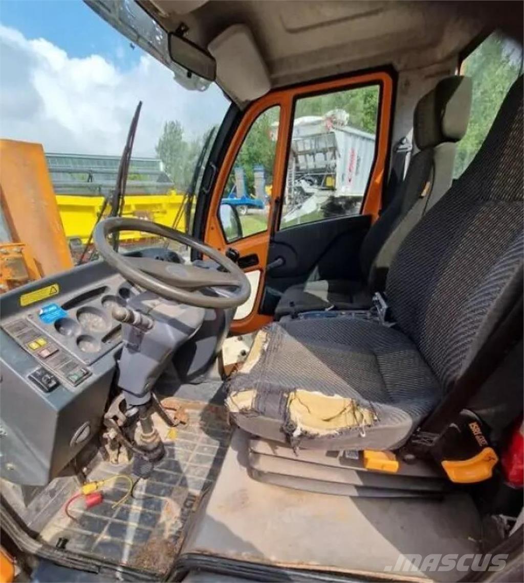 Multicar M 30 Kommunaalteenuste traktorid