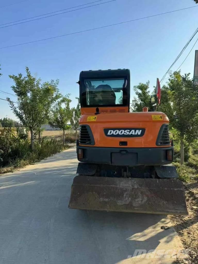 Doosan DX 60 Miniekskavaatorid < 7 t