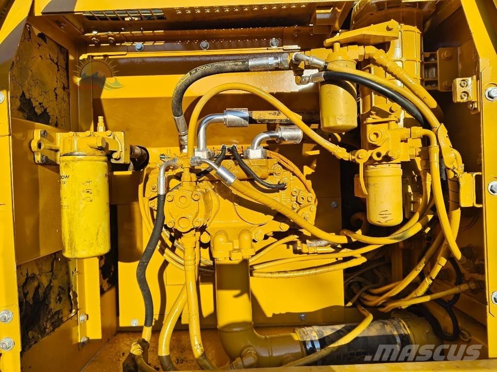 CAT 325 C Roomikekskavaatorid