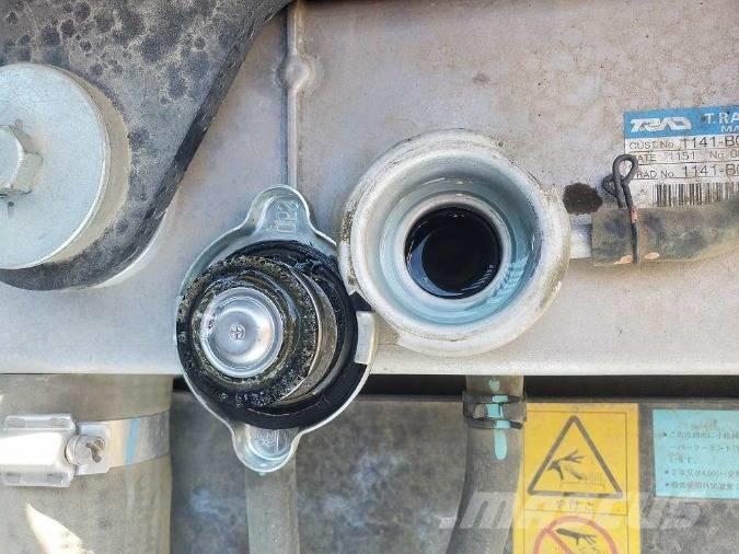 Komatsu PC 200 Roomikekskavaatorid