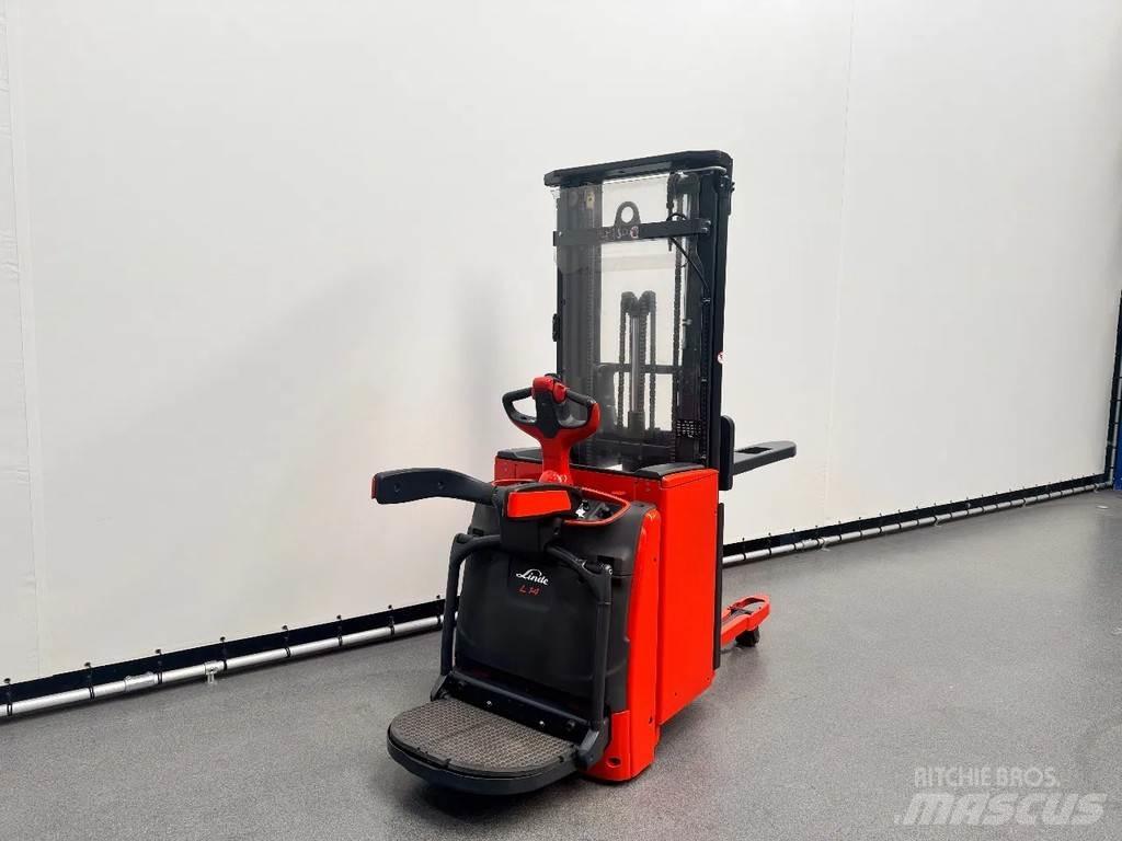 Linde L 14 AP Järelkäidavad virnastajad