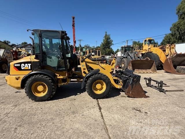 CAT 908 H Rataslaadurid