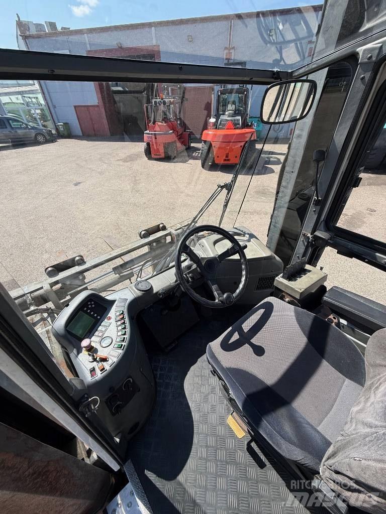 SMV 11-915 AV Diiseltõstukid