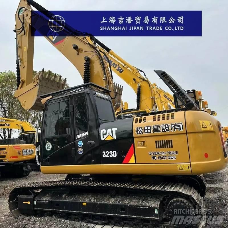 CAT 323 D Roomikekskavaatorid