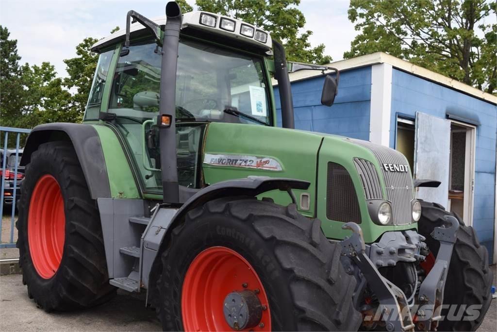 Fendt 712 Vario Traktorid