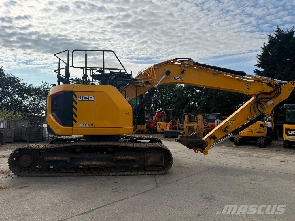 JCB 245 XLR Roomikekskavaatorid