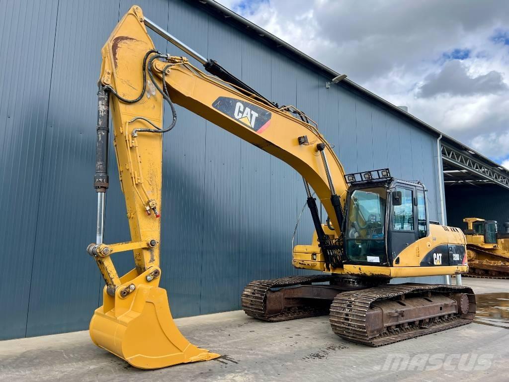 CAT 320D L Roomikekskavaatorid