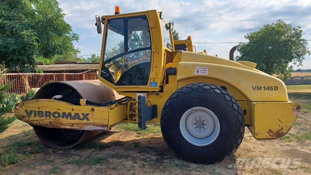 JCB VM 146 Ühe trumliga rullid