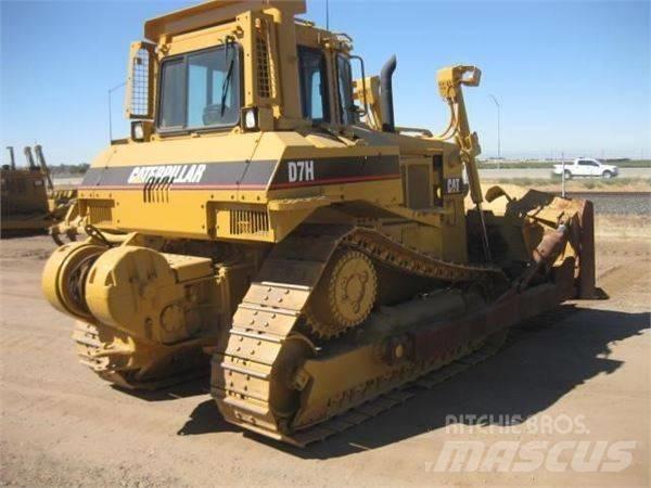 CAT D 7 H Buldooserid