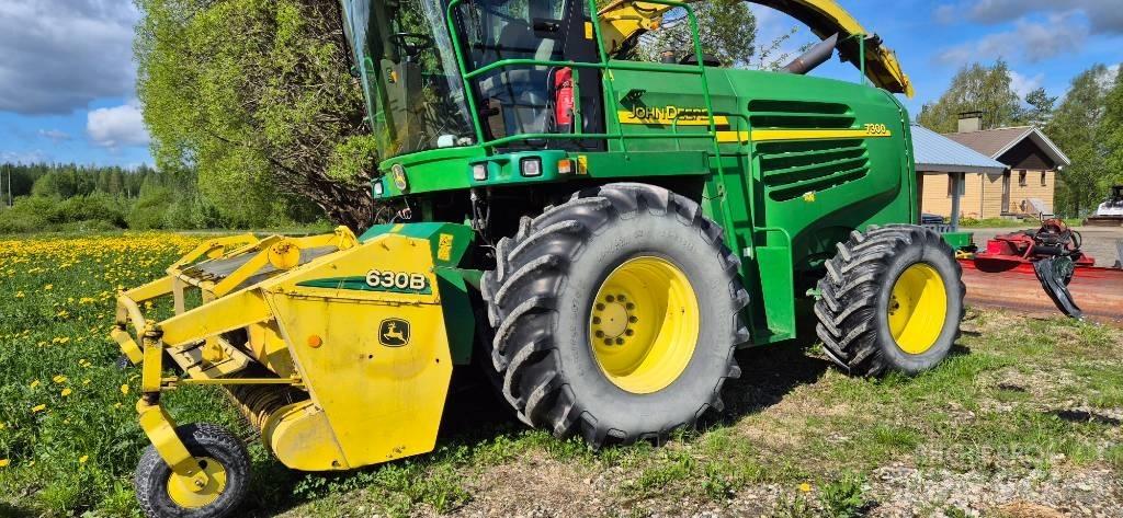 John Deere 7300 Silokombainid
