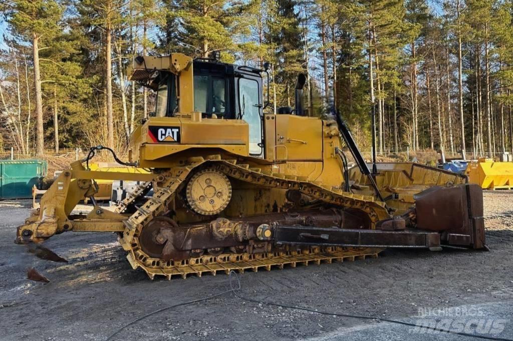 CAT D 6 T LGP Buldooserid