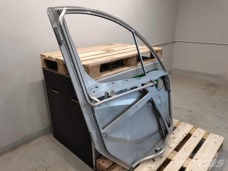 Manitou MLT 733 door Kabiinid