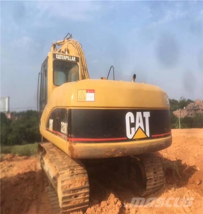 CAT 320 C Roomikekskavaatorid
