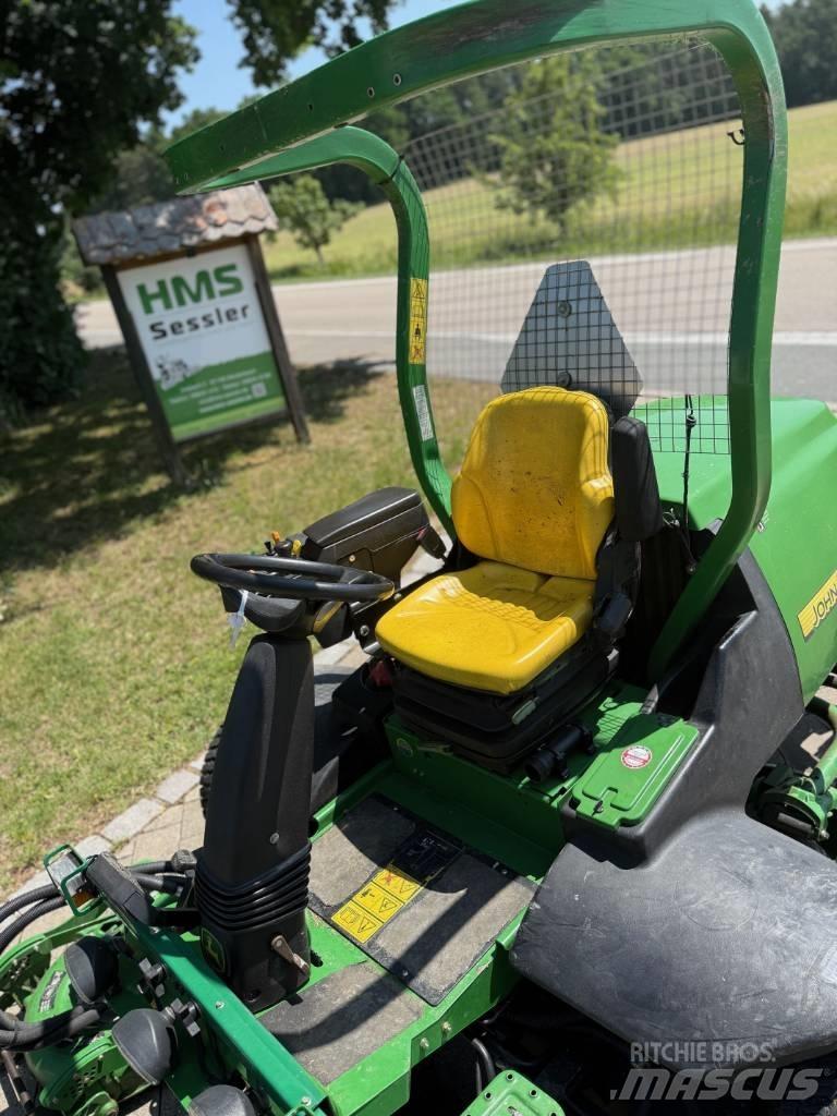 John Deere 8800 Murutraktorid