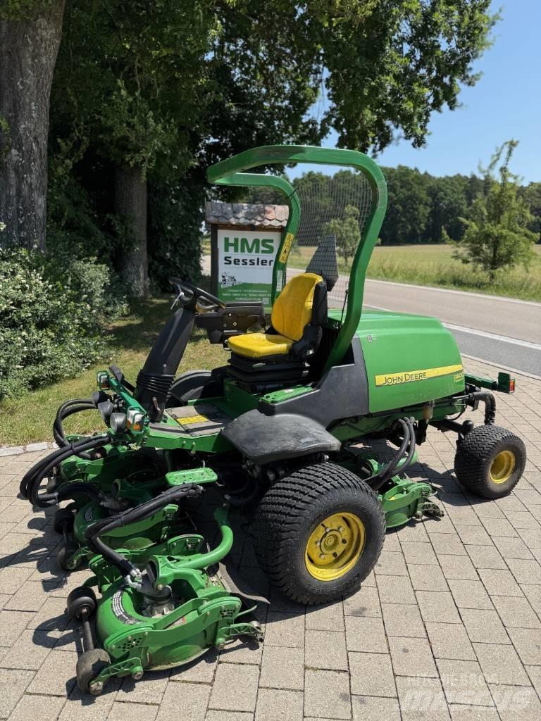 John Deere 8800 Murutraktorid