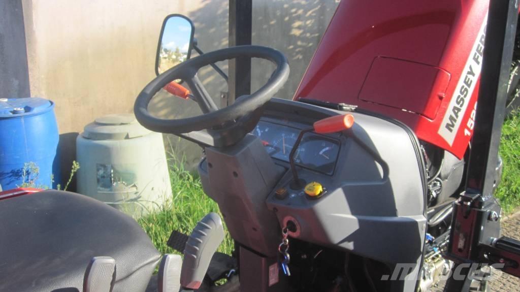 Massey Ferguson 1529 Traktorid