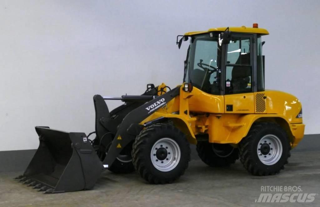 Volvo L 35 B - Z - 4x4 Rataslaadurid