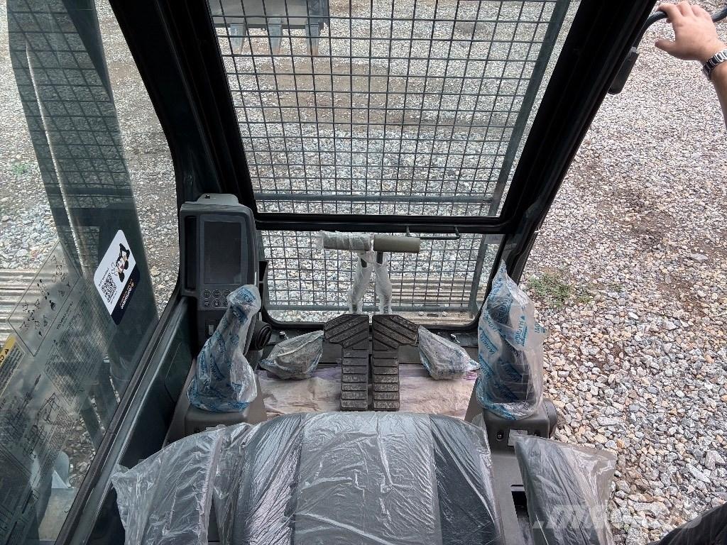 Hyundai Robex 220 LS Roomikekskavaatorid