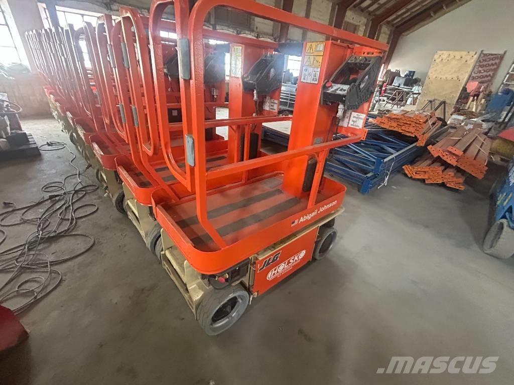 JLG 1230 ES Vertikaalsed mast tõstukid