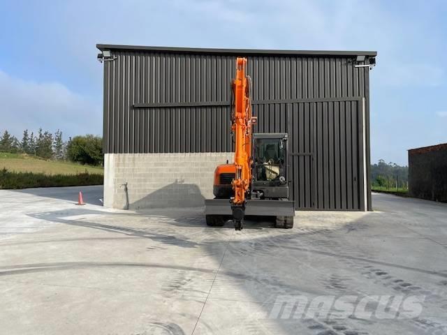 Doosan 85 Väikeekskavaatorid 7t-12t