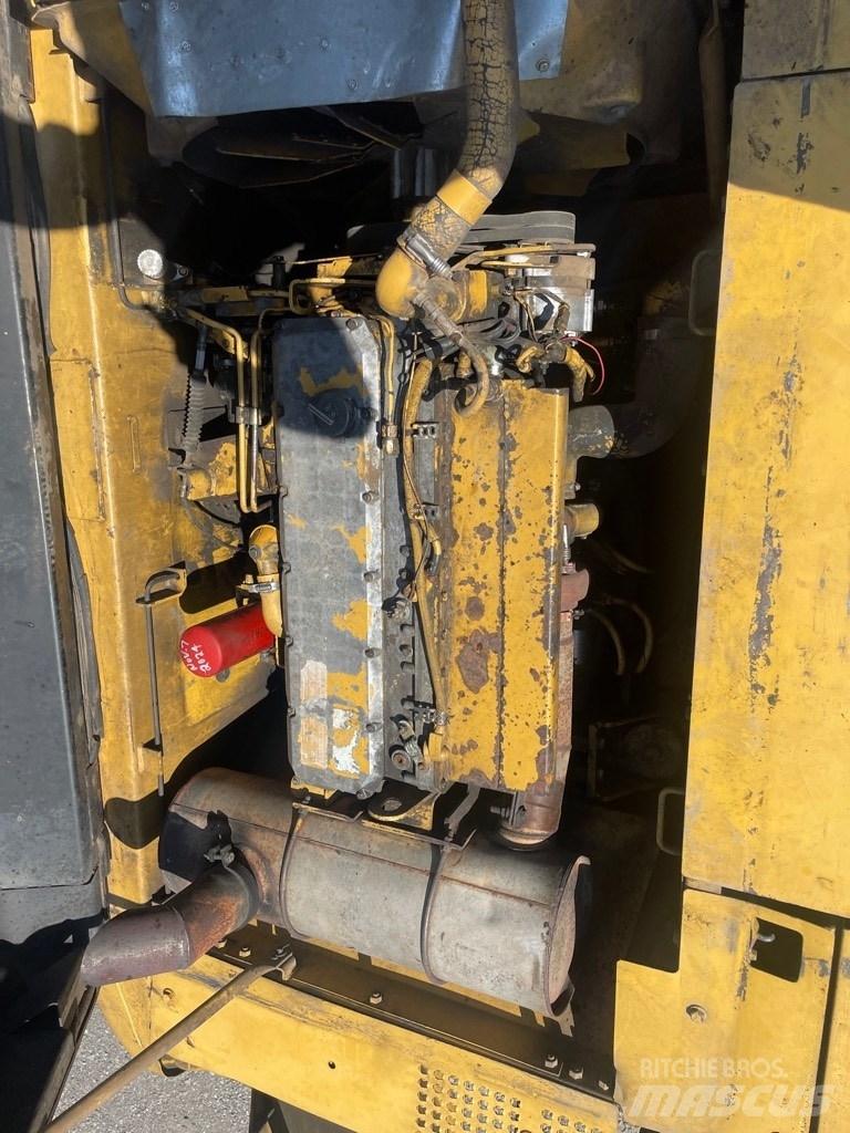 CAT 325 B L Roomikekskavaatorid