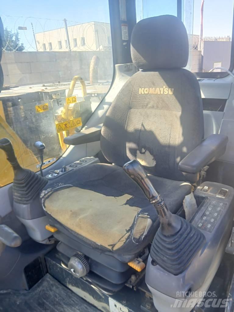 Komatsu PC 128 US Roomikekskavaatorid