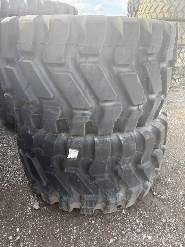 Goodyear 750/65R25 Rehvid, rattad ja veljed