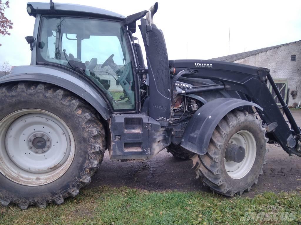 Valtra T 234 V Traktorid