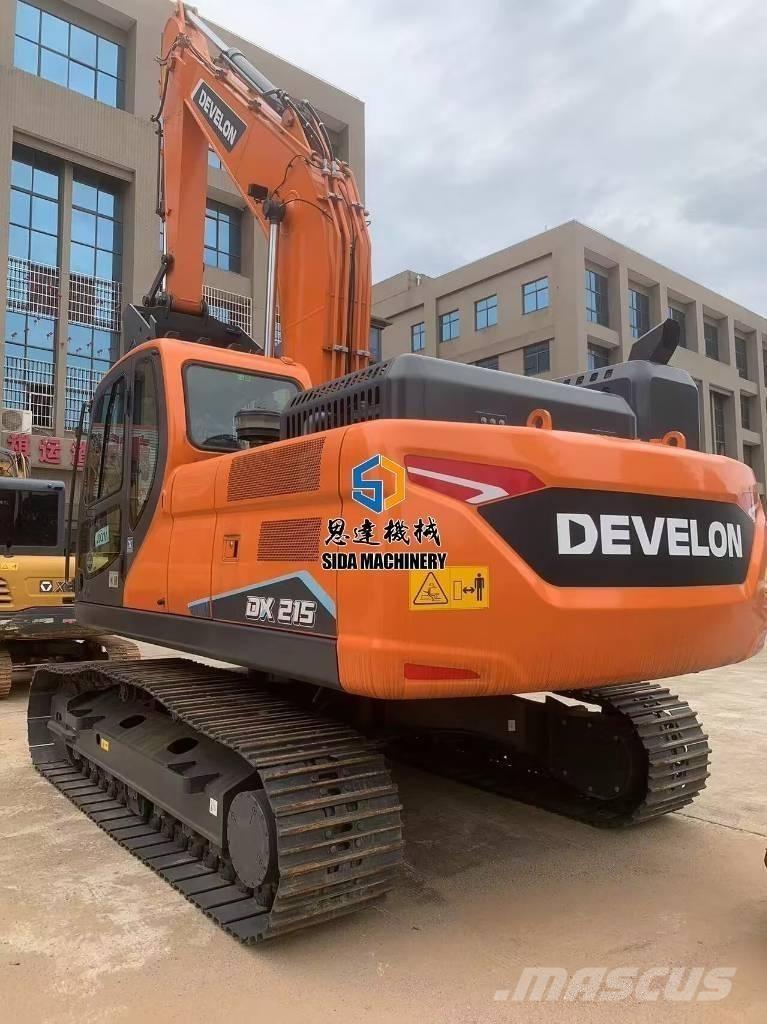 Develon DX 215 Väikeekskavaatorid 7t-12t