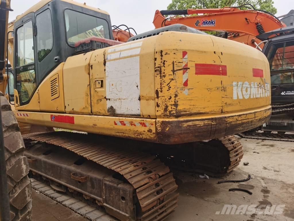 Komatsu PC200-7 Roomikekskavaatorid